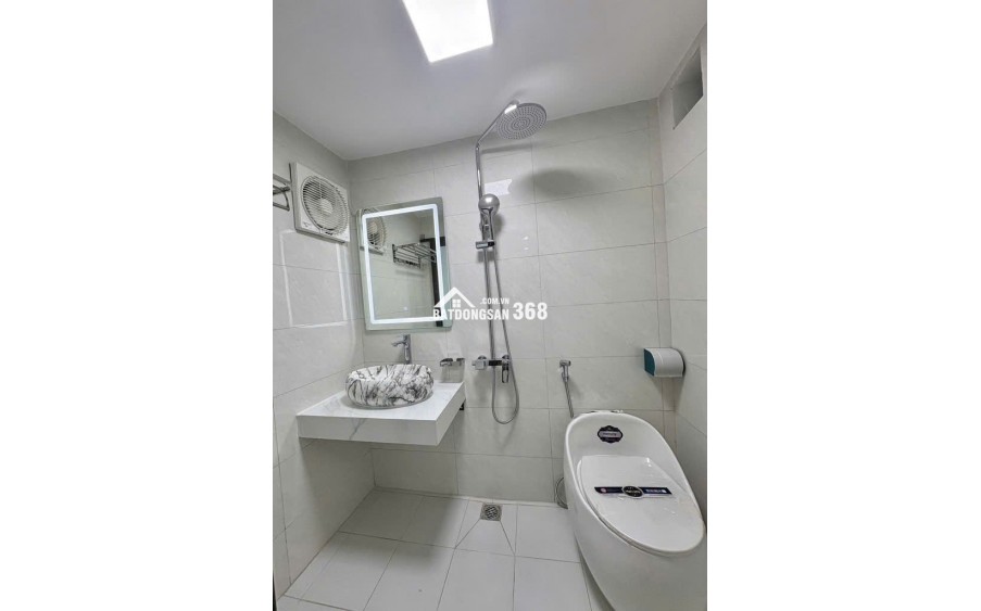 Cần bán nhà phố Phạm Ngọc Thạch ô tô đỗ cửa,diện tích 90m ,3 phòng ngủ,2 wc.Sổ đỏ sẵn sàng giao dịch.
Liên hệ: Em Trang bds nhà phố